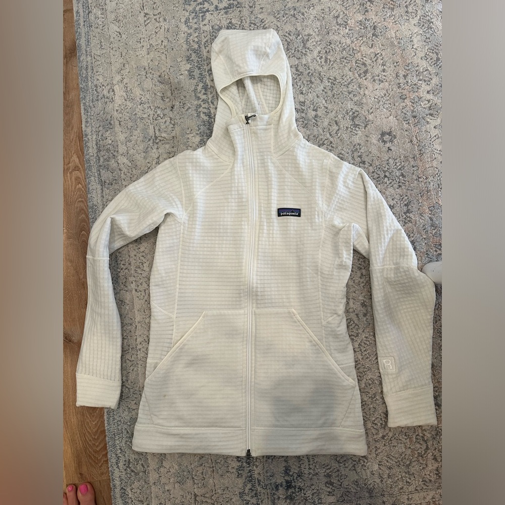 Patagonia women’s zip up jacket
